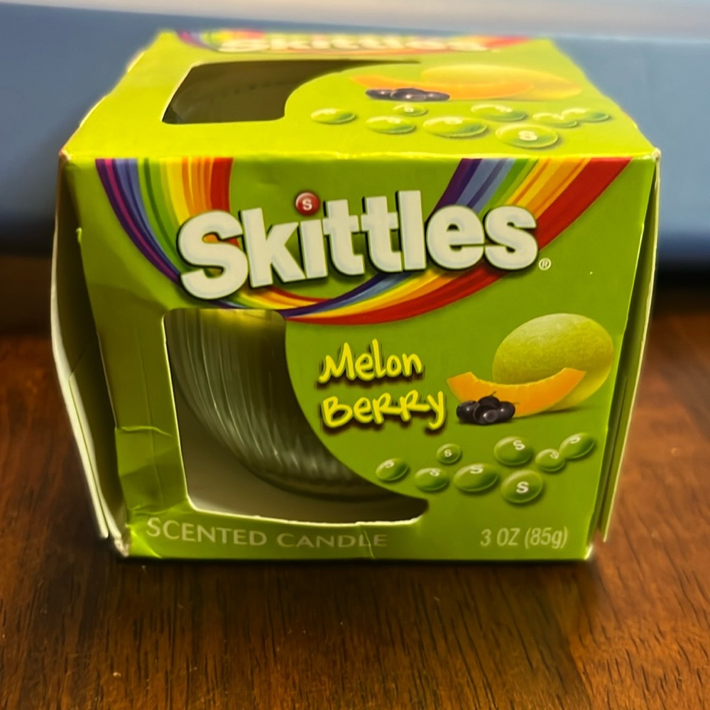 Skittles Melon‎ Berry Candle